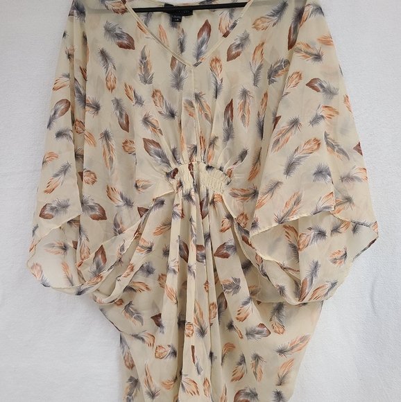 Sheer blouse - Picture 2 of 3